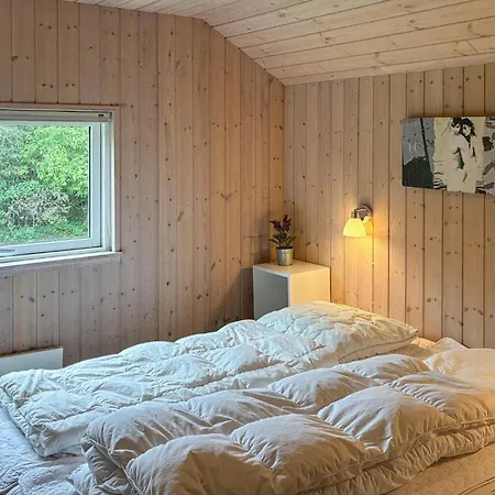 Сasa de vacaciones Beautiful In Idestrup With Sauna *