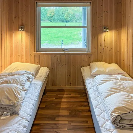 Beautiful In Idestrup With Sauna Сasa de vacaciones Bøtø By