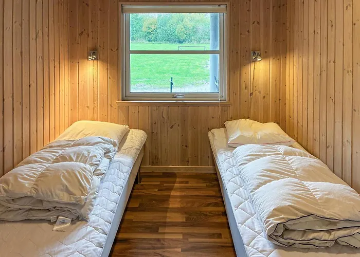 Beautiful In Idestrup With Sauna 別荘 Bøtø By